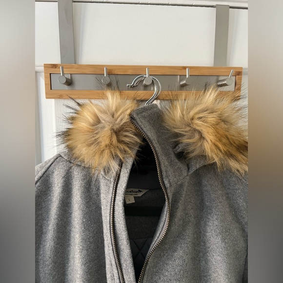 Mia Melon Winter Coat Size L - Picture 3 of 5